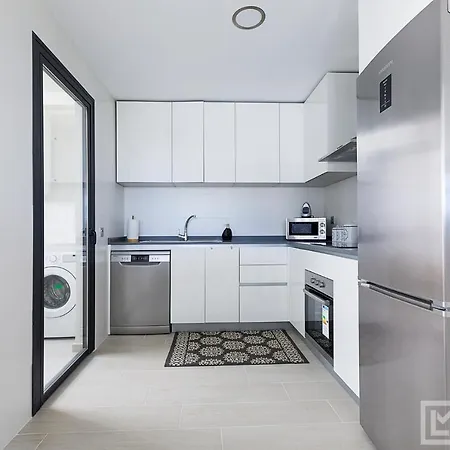 Sunsets - Modern 3-br Beachside Estepona